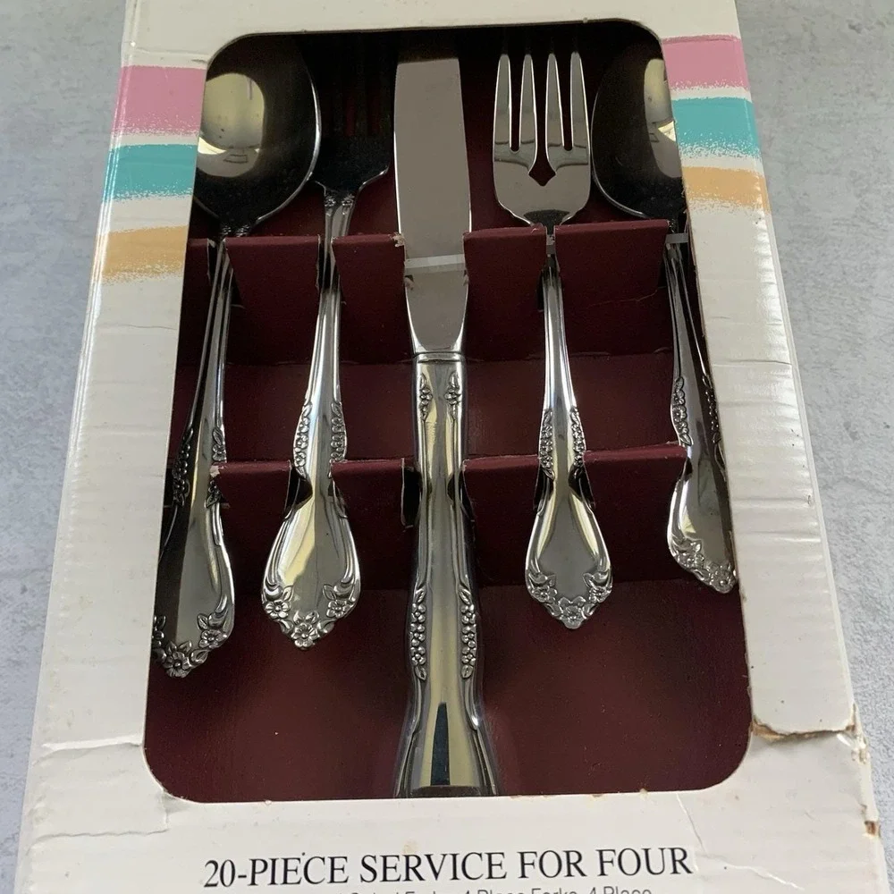 1992 Oneida Amadeus Stainless Flatware Set 20 Pc Service for 4 USA New Open Box